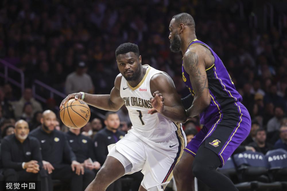 在足球賽場 在足球賽場